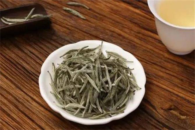 必博体育白茶是绿茶还是红茶？白茶是什么茶？茶树品种和制作工艺别搞混了(图3)